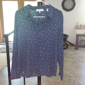 women's half button down blue and white patterned / animal print top / blouse